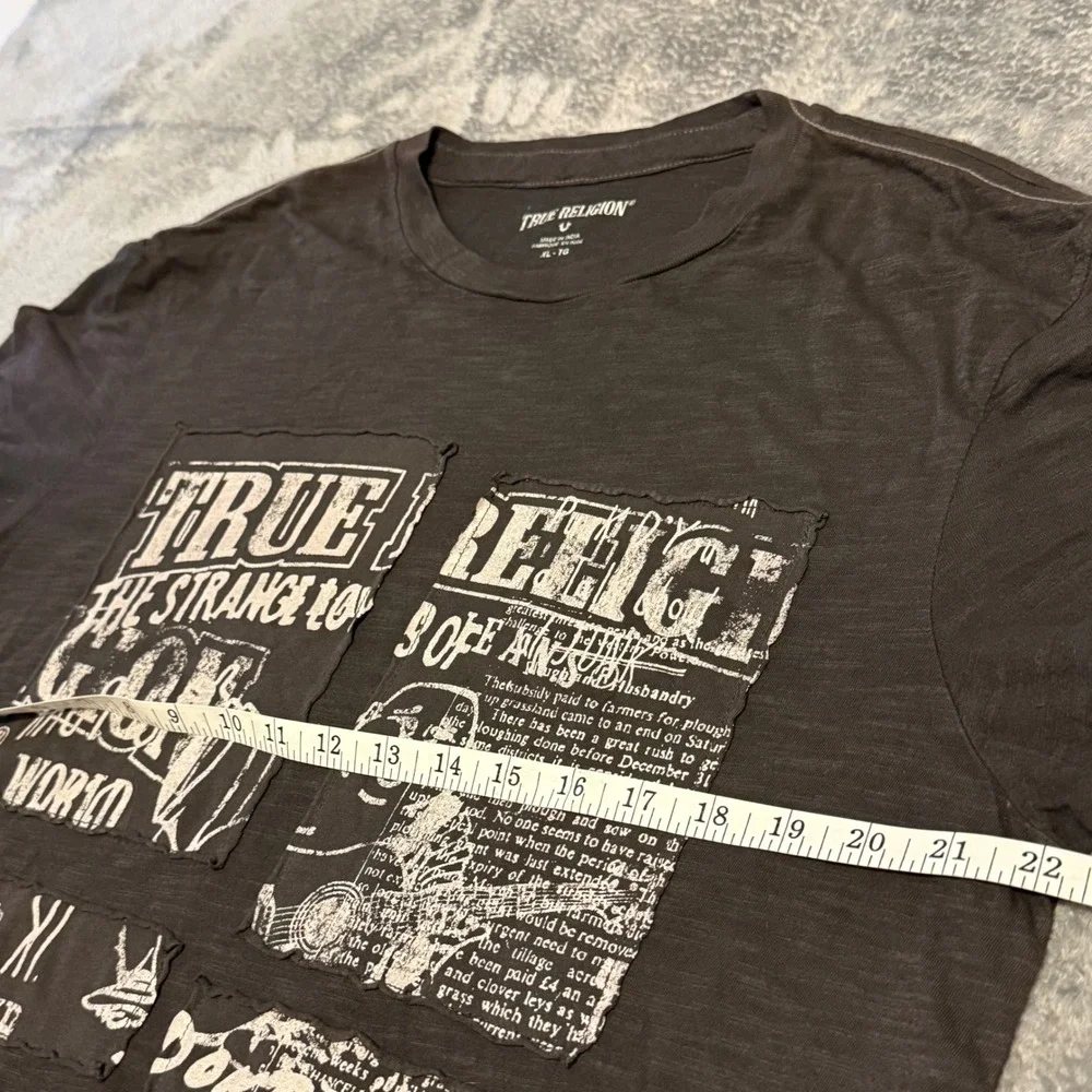 True Religion Men XL Graphic Print Cut Up Buddha Tee Shirt Charcoal Gray‎